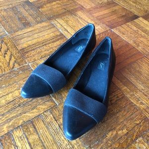 Simply Vera Flats